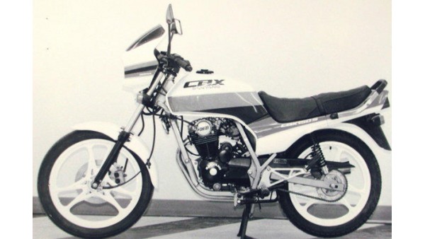 巨狼 150cc