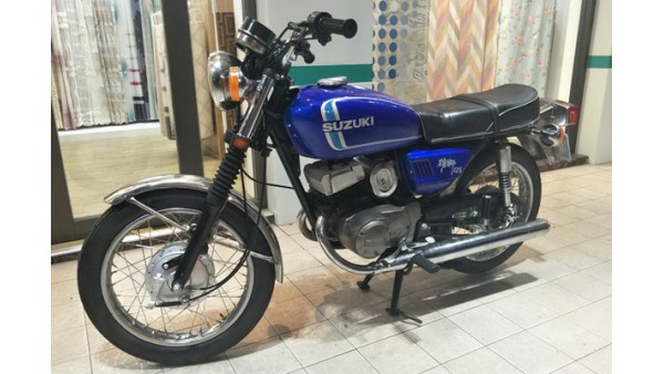 雄獅 125cc