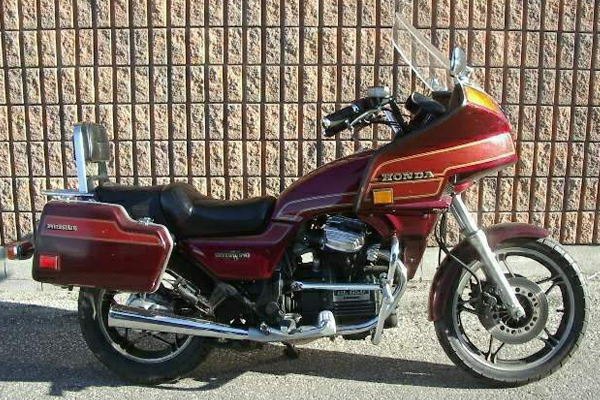 GL650 Silver Wing 650cc