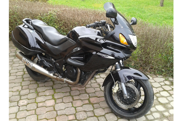 NT650V 650cc