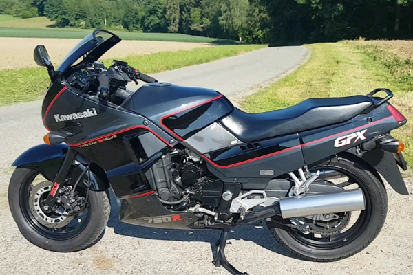 GPX750R(ZX750F) 750cc