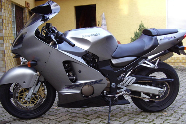 ZX-12R 1200cc